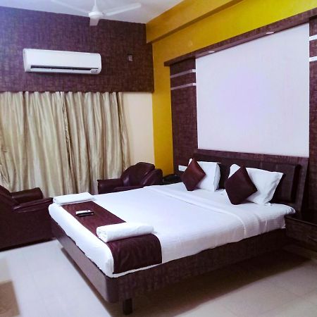 Pine Tree Aparthotel Kanchipuram Exterior foto